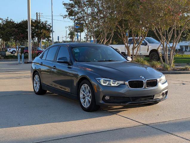 Used 2018 BMW 320i Sedan RWD image 9