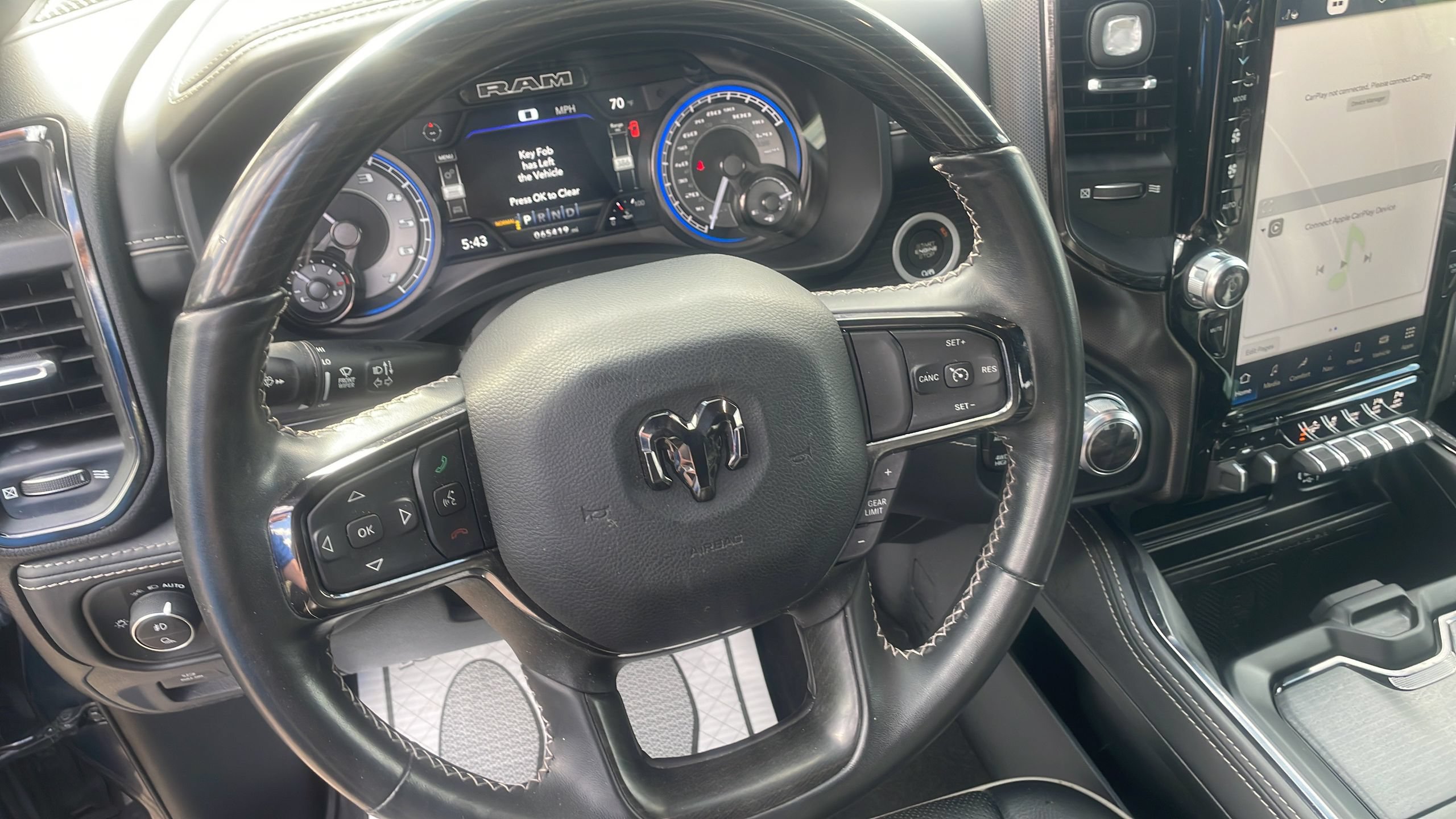 Used 2022 RAM 1500 Limited w/ Body-Colour Bumper Group AWD/4WD image 18