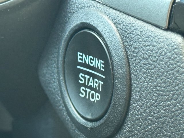 Certified 2023 Ford Escape Active AWD/4WD image 15