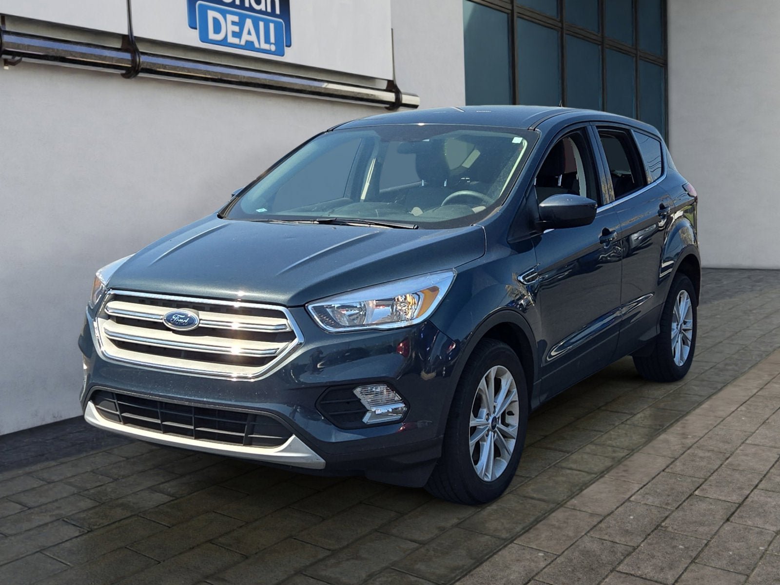 Certified 2019 Ford Escape SE AWD/4WD image 3