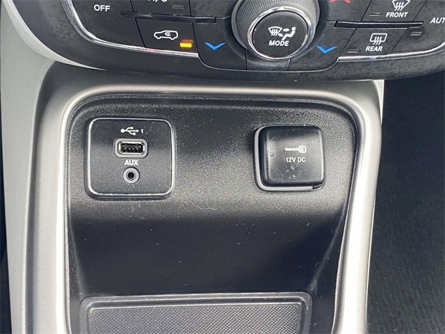 Used 2019 Jeep Compass Latitude FWD image 29