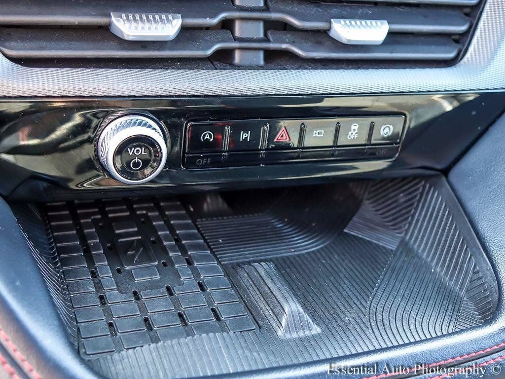 Certified 2025 Ford Explorer ST AWD/4WD image 19