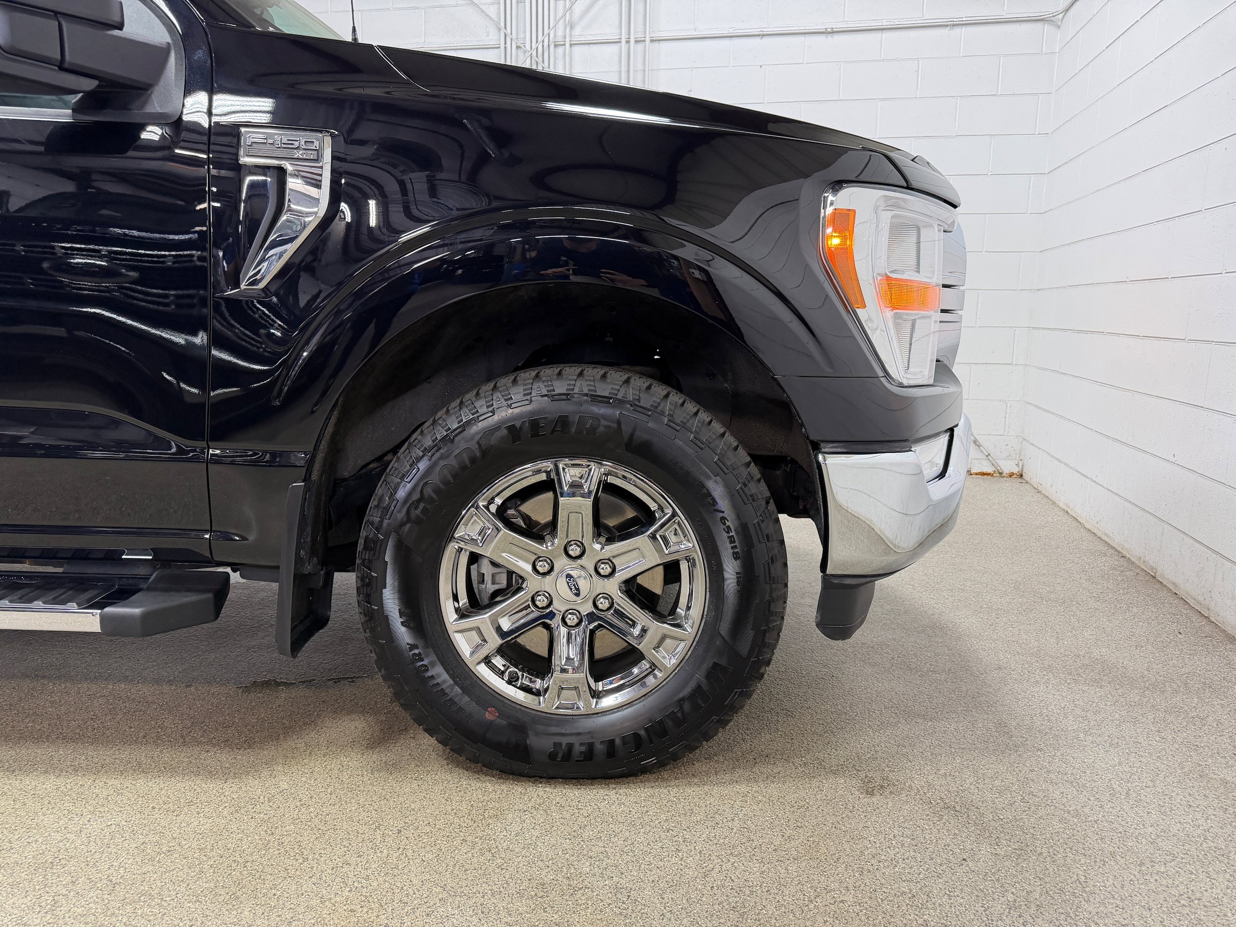 Certified 2021 Ford F150 XLT w/ Equipment Group 301A Mid AWD/4WD image 33