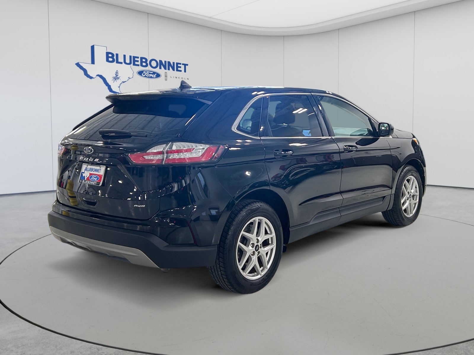 Certified 2024 Ford Edge SEL AWD/4WD image 5