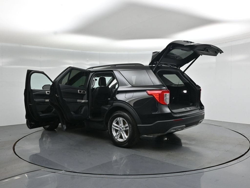 Certified 2023 Ford Explorer XLT w/ Equipment Group 202A RWD image 35