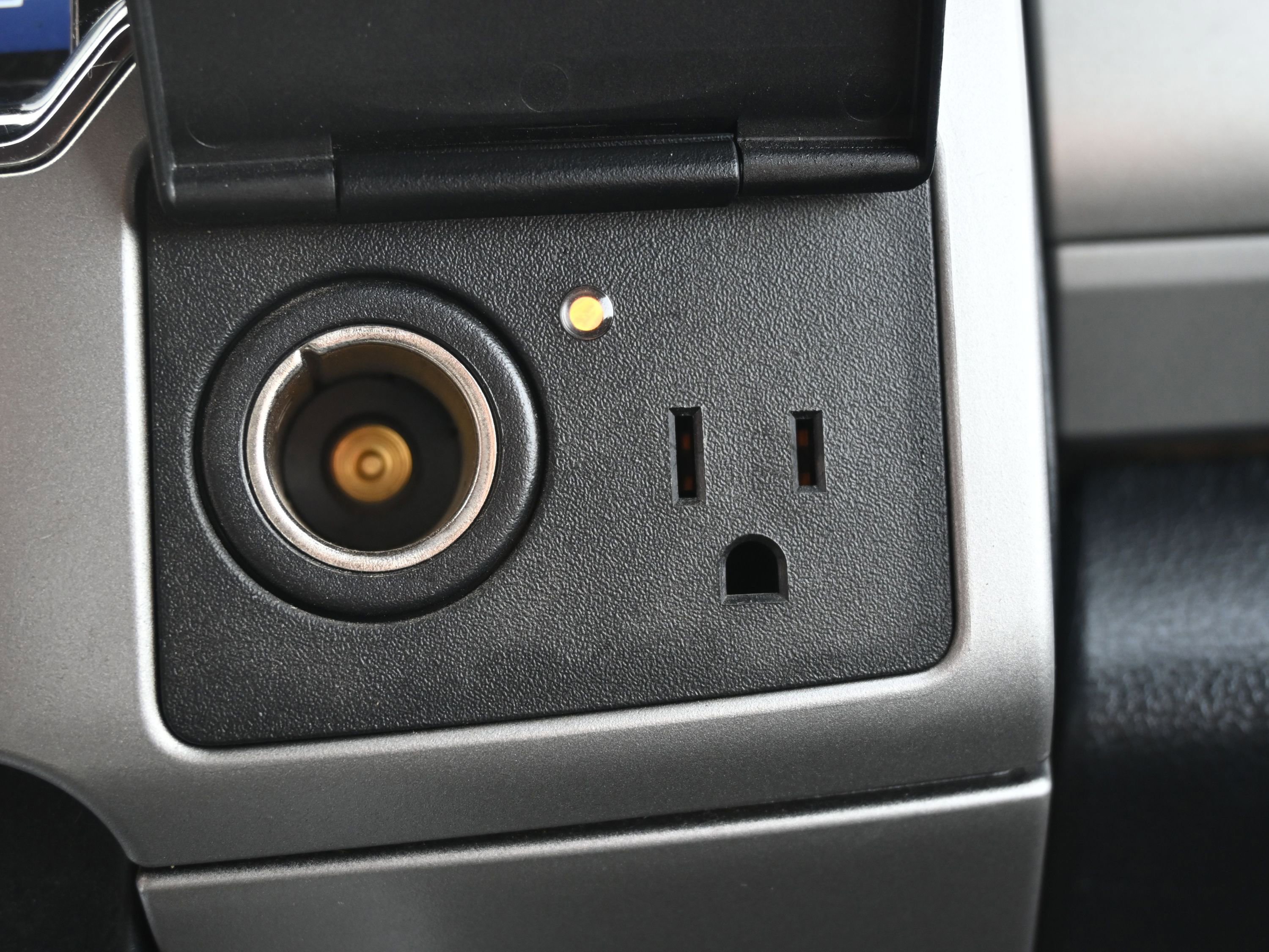 Certified 2022 Ford F350 Lariat w/ Lariat Ultimate Package image 34