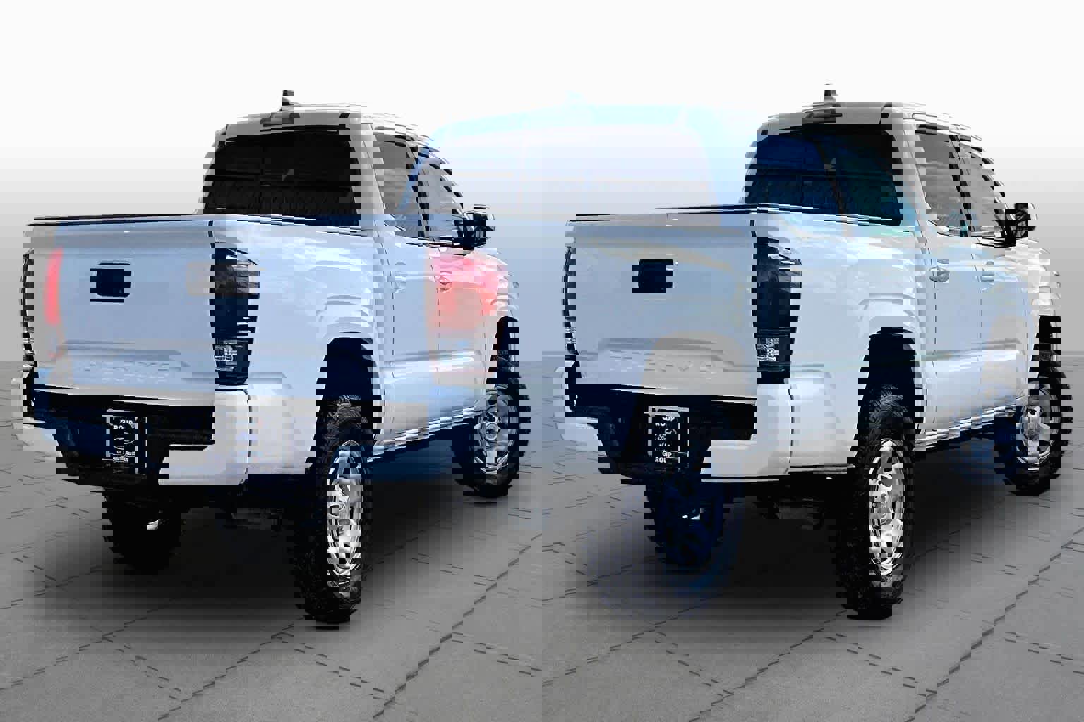 Used 2021 Toyota Tacoma SR w/ SR Convenience Package RWD image 3