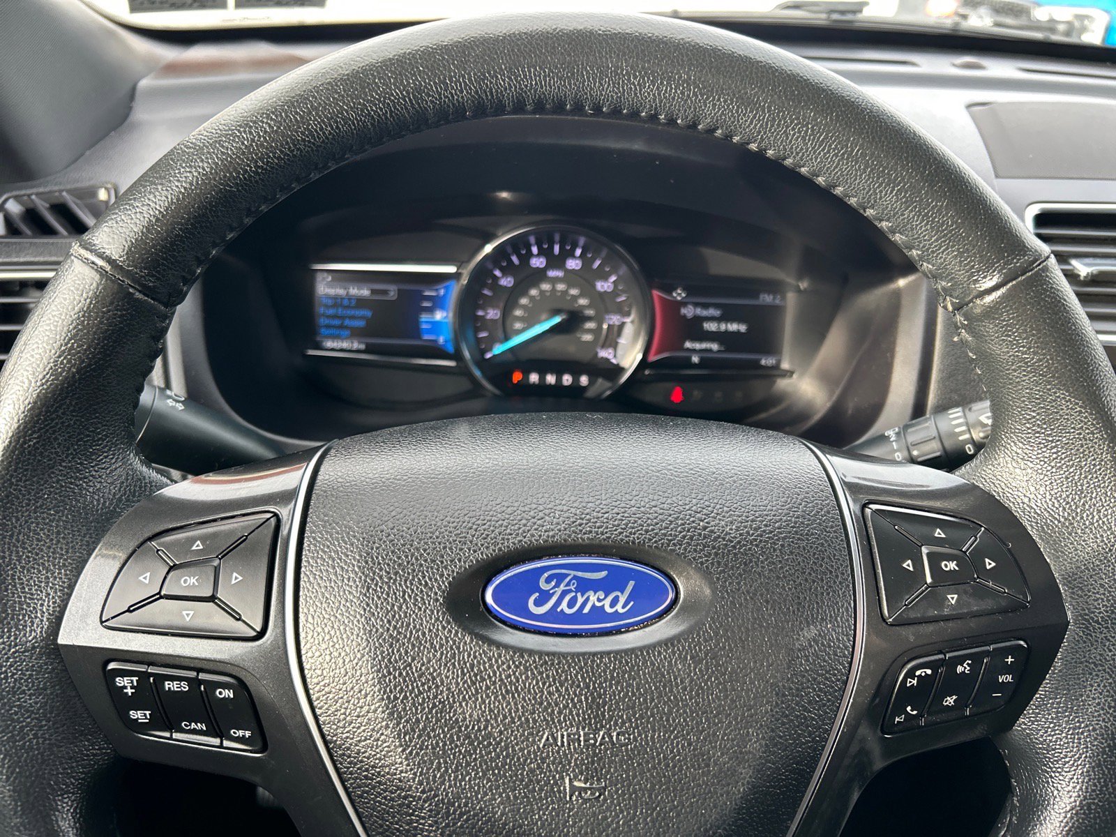 Certified 2019 Ford Explorer Limited w/ Class III Trailer Tow Package image 26