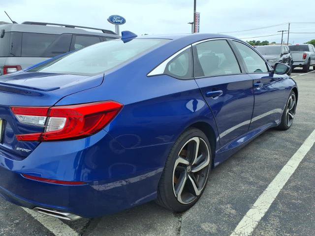 Used 2019 Honda Accord Sport image 2