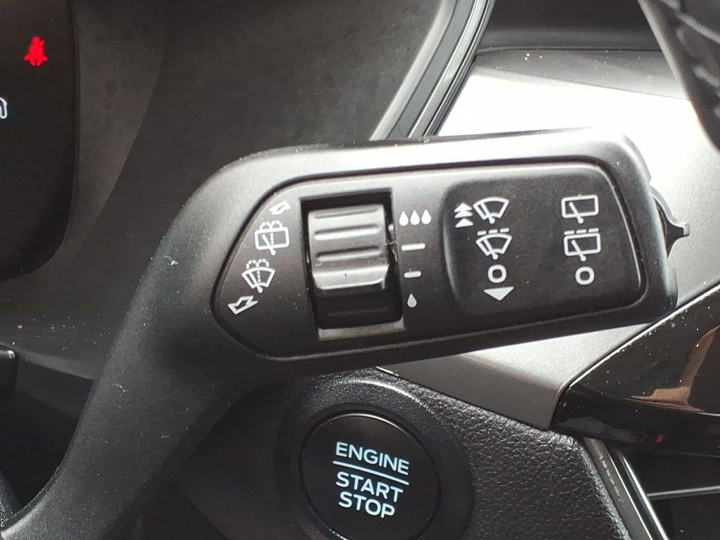 Certified 2024 Ford Escape Active AWD/4WD image 29