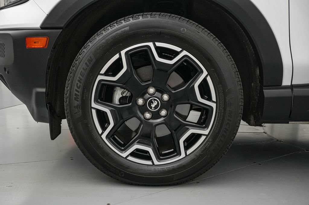 Certified 2025 Ford Bronco Sport Outer Banks w/ Outer Banks Tech Package+ AWD/4WD image 10