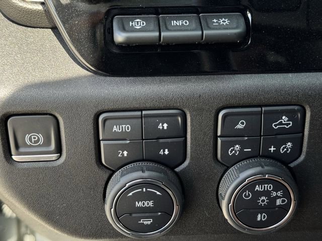 Used 2024 Chevrolet Silverado 2500 ZR2 w/ Technology Package image 22