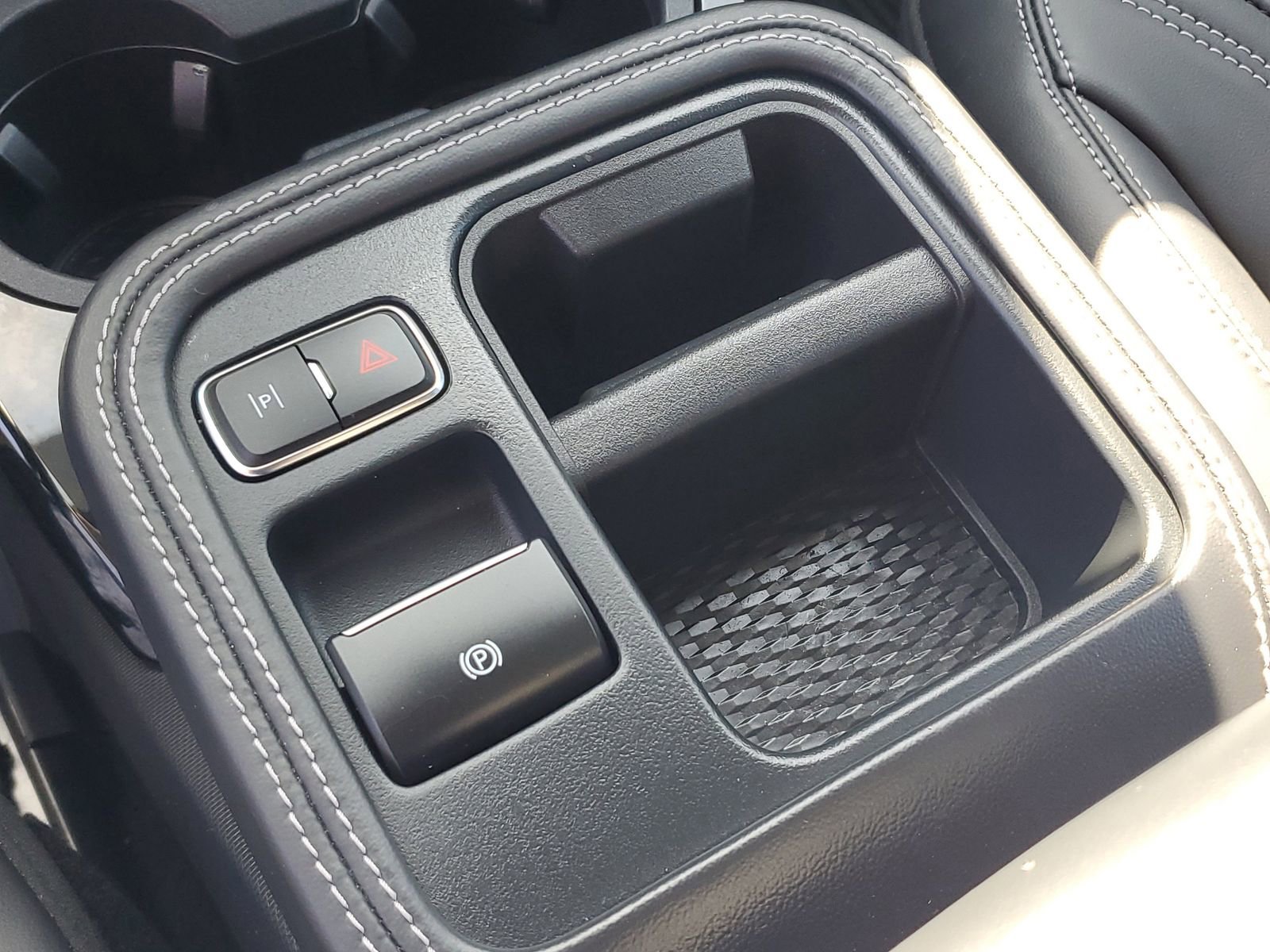 Certified 2025 Ford Mustang Mach-E Premium AWD/4WD image 28