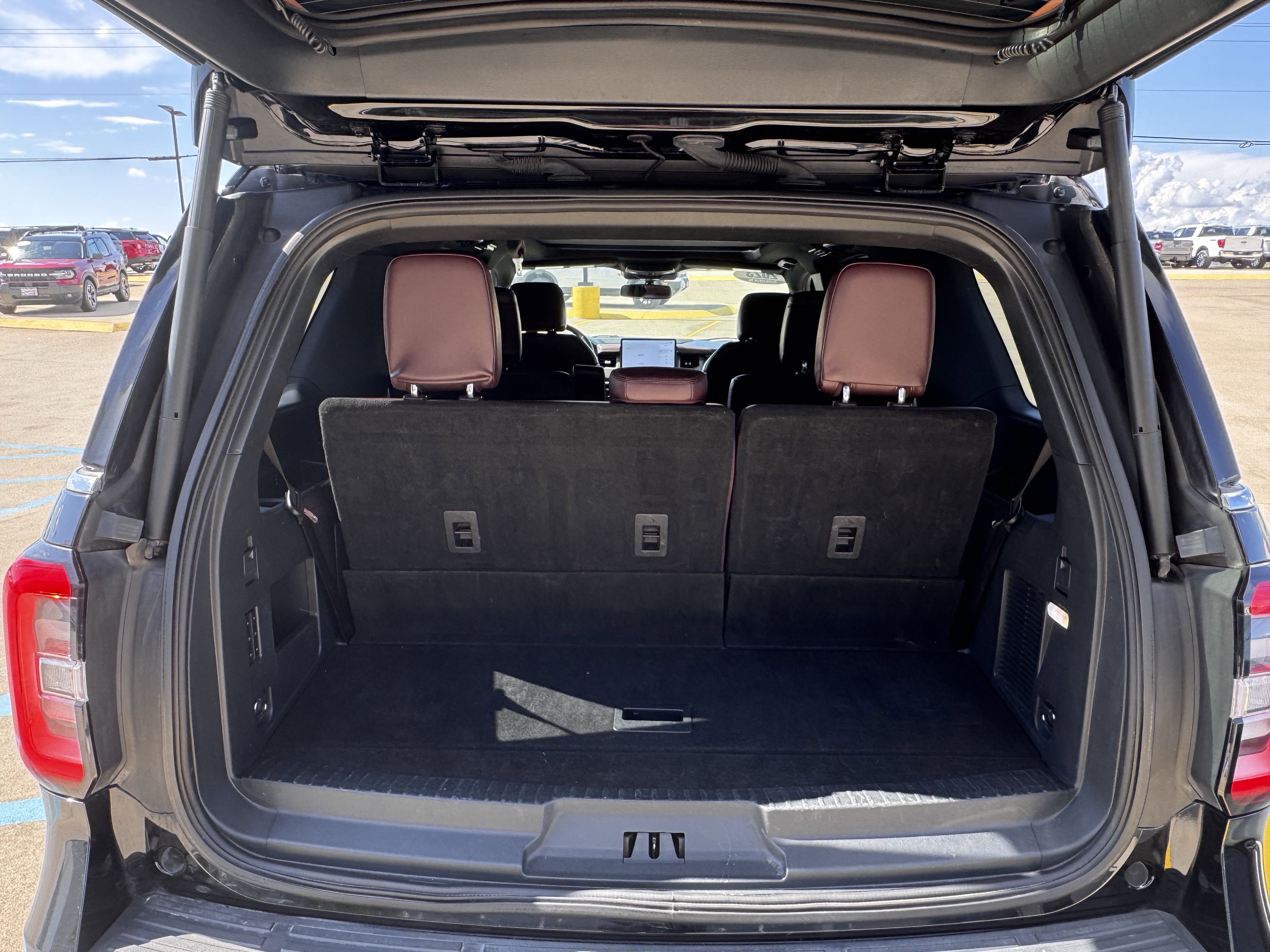 Certified 2023 Ford Expedition Limited image 40