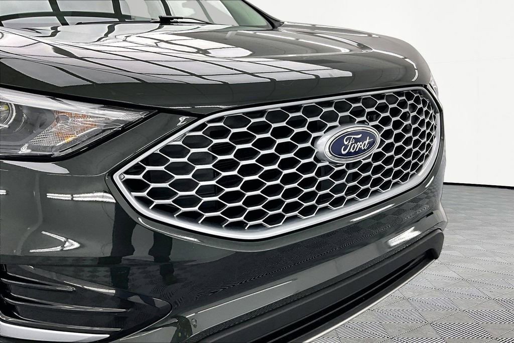 Certified 2023 Ford Edge SEL w/ Convenience Package AWD/4WD image 28