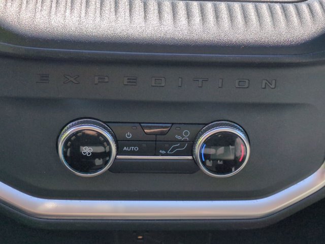 Certified 2025 Ford Expedition Active RWD image 30