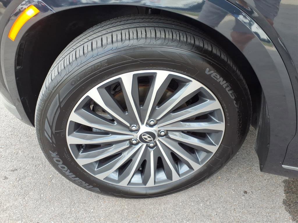 Used 2024 Hyundai Palisade Calligraphy image 9