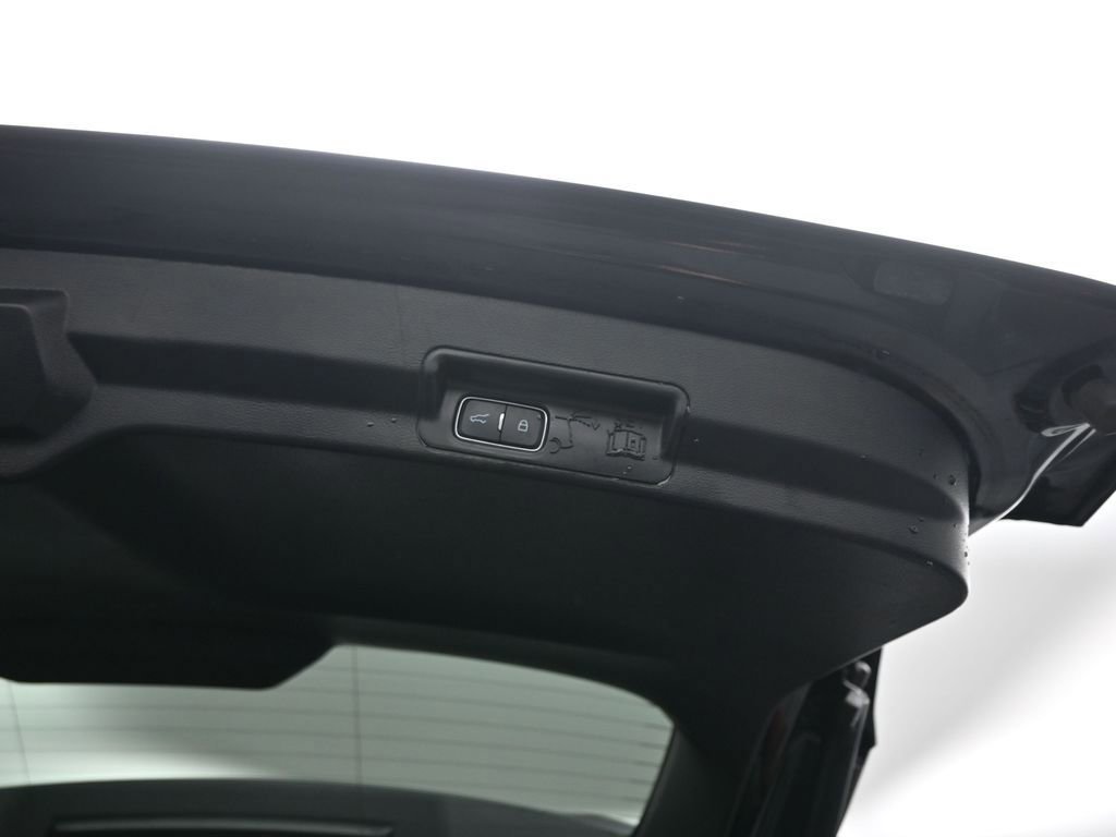 Certified 2022 Ford Explorer XLT image 49