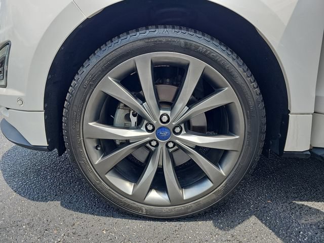 Certified 2017 Ford Edge Sport w/ Equipment Group 401A AWD/4WD image 36
