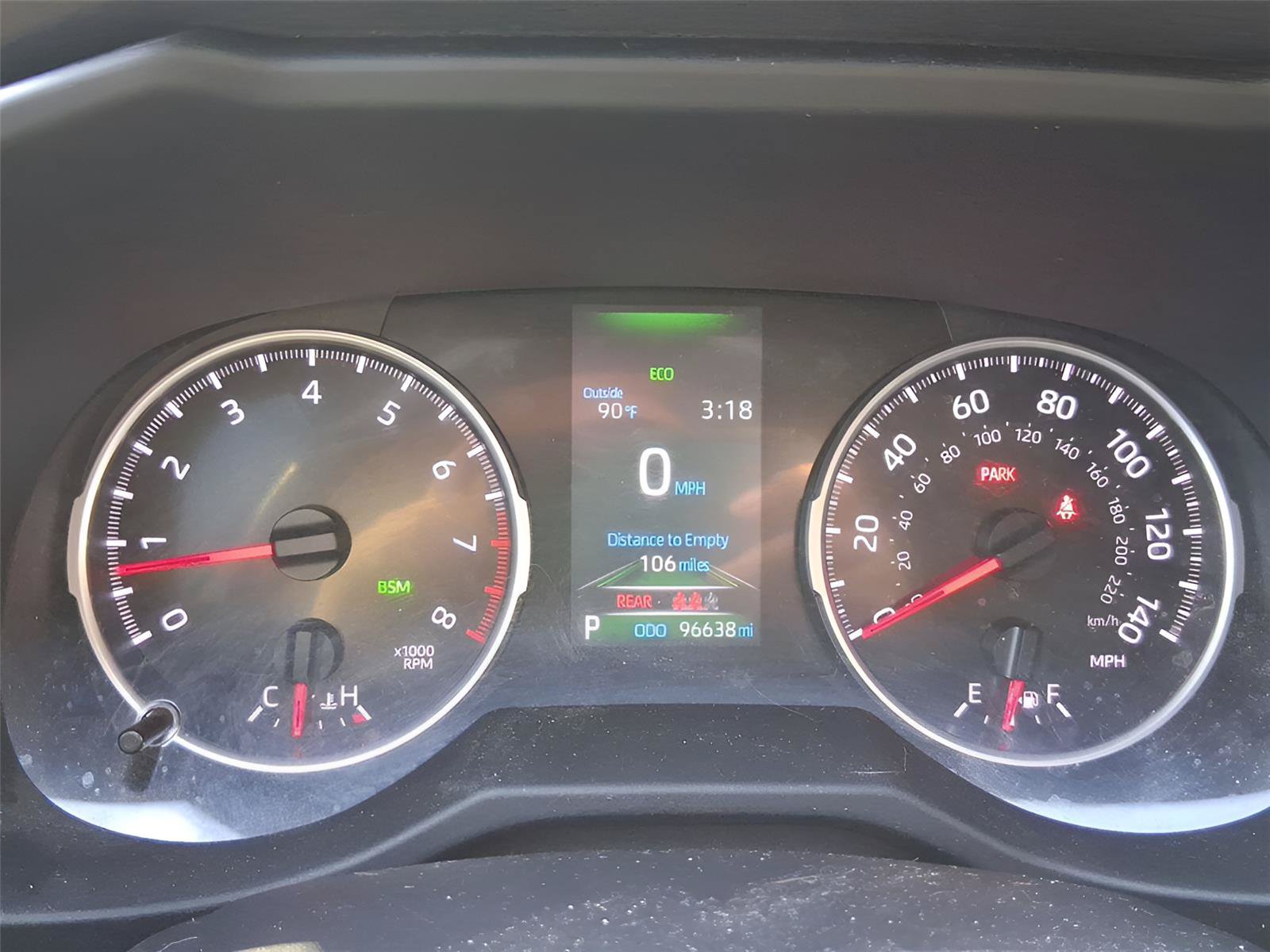 Used 2022 Toyota RAV4 XLE AWD/4WD image 17
