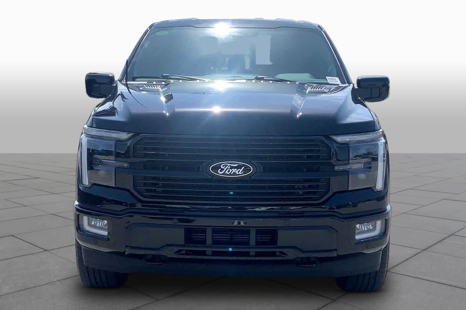 Certified 2025 Ford F150 Platinum AWD/4WD image 4