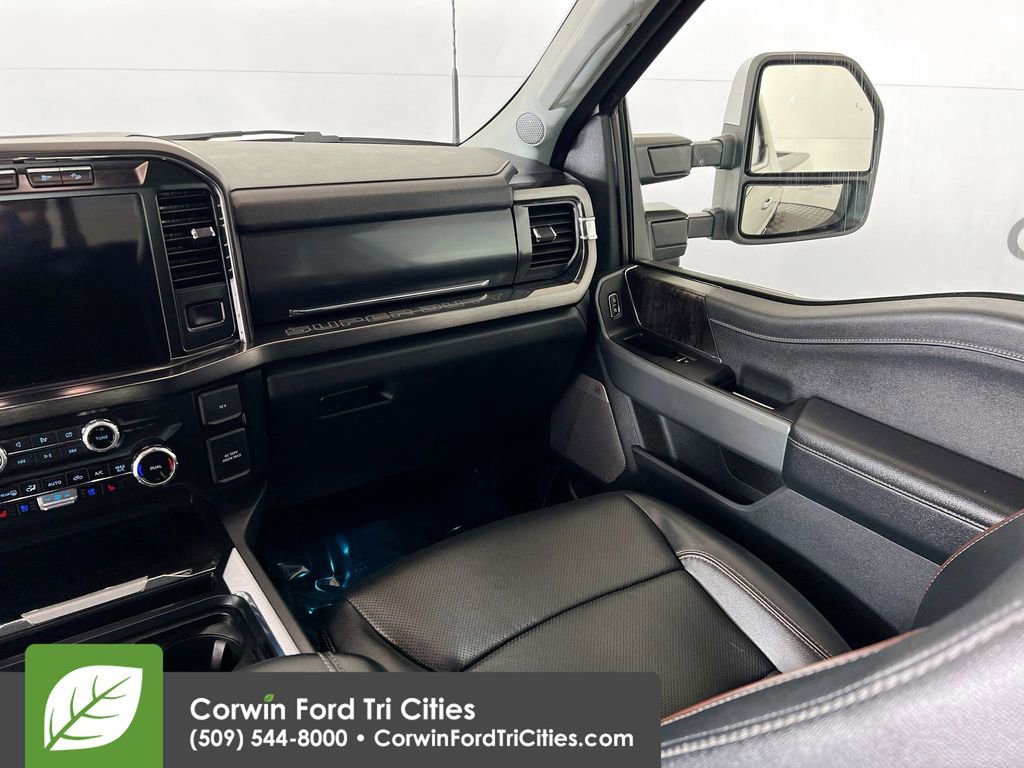 Certified 2023 Ford F350 Lariat w/ Chrome Package image 27