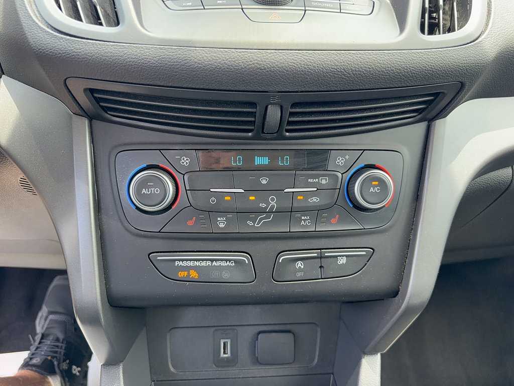 Certified 2018 Ford Escape SE w/ SE Sync 3 Package FWD image 22