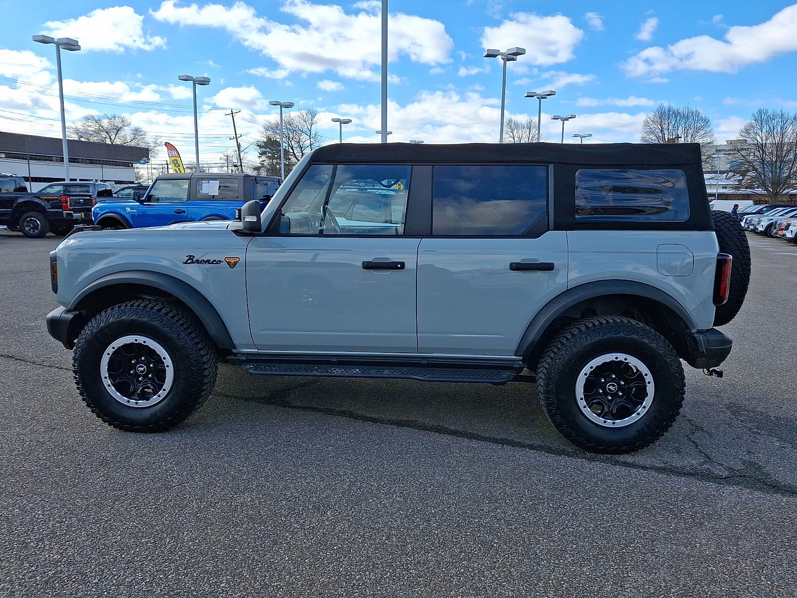 Certified 2022 Ford Bronco Badlands image 3