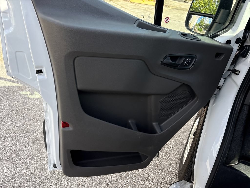 Certified 2025 Ford Transit 250 Low Roof w/ Exterior Upgrade Package RWD image 26