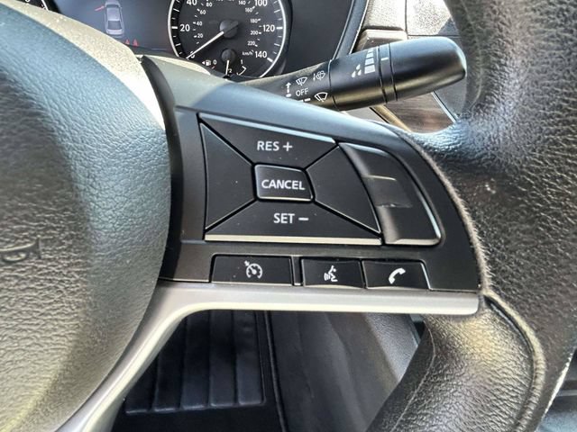 Used 2025 Nissan Altima 2.5 SV FWD image 9