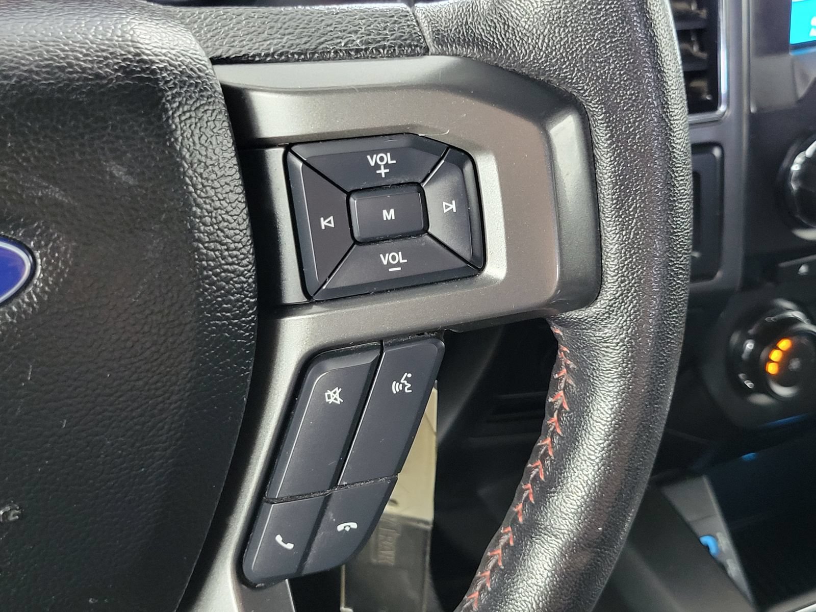 Certified 2018 Ford F150 XLT w/ Equipment Group 302A Luxury AWD/4WD image 17