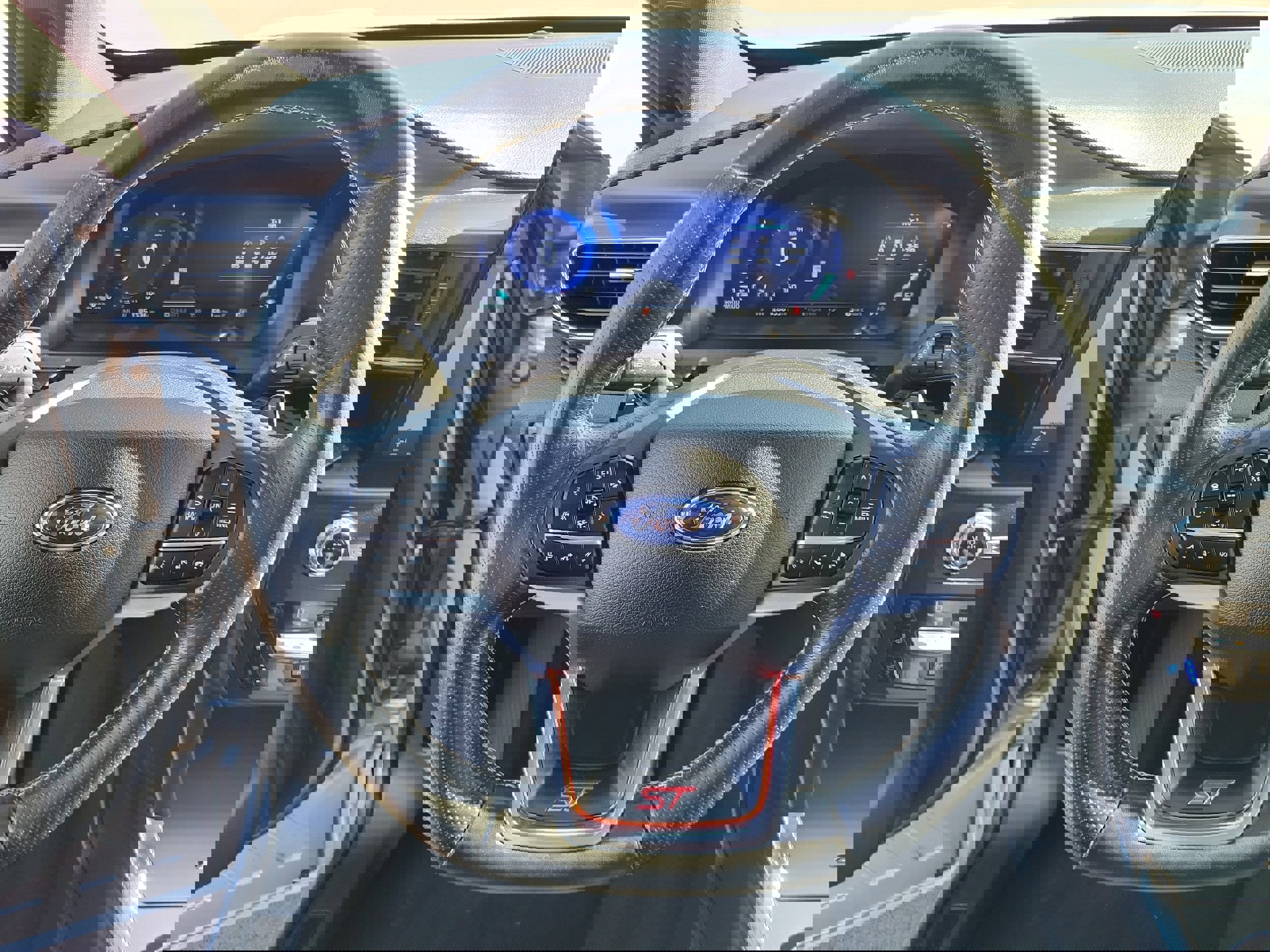 Certified 2020 Ford Explorer ST w/ Premium Technology Package image 24