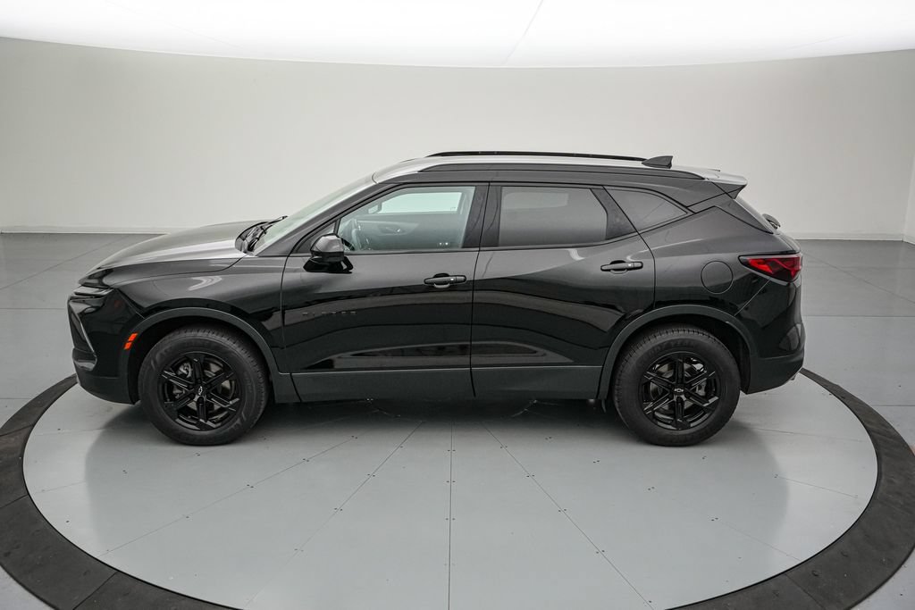 Used 2023 Chevrolet Blazer LT w/ Convenience Package FWD image 7