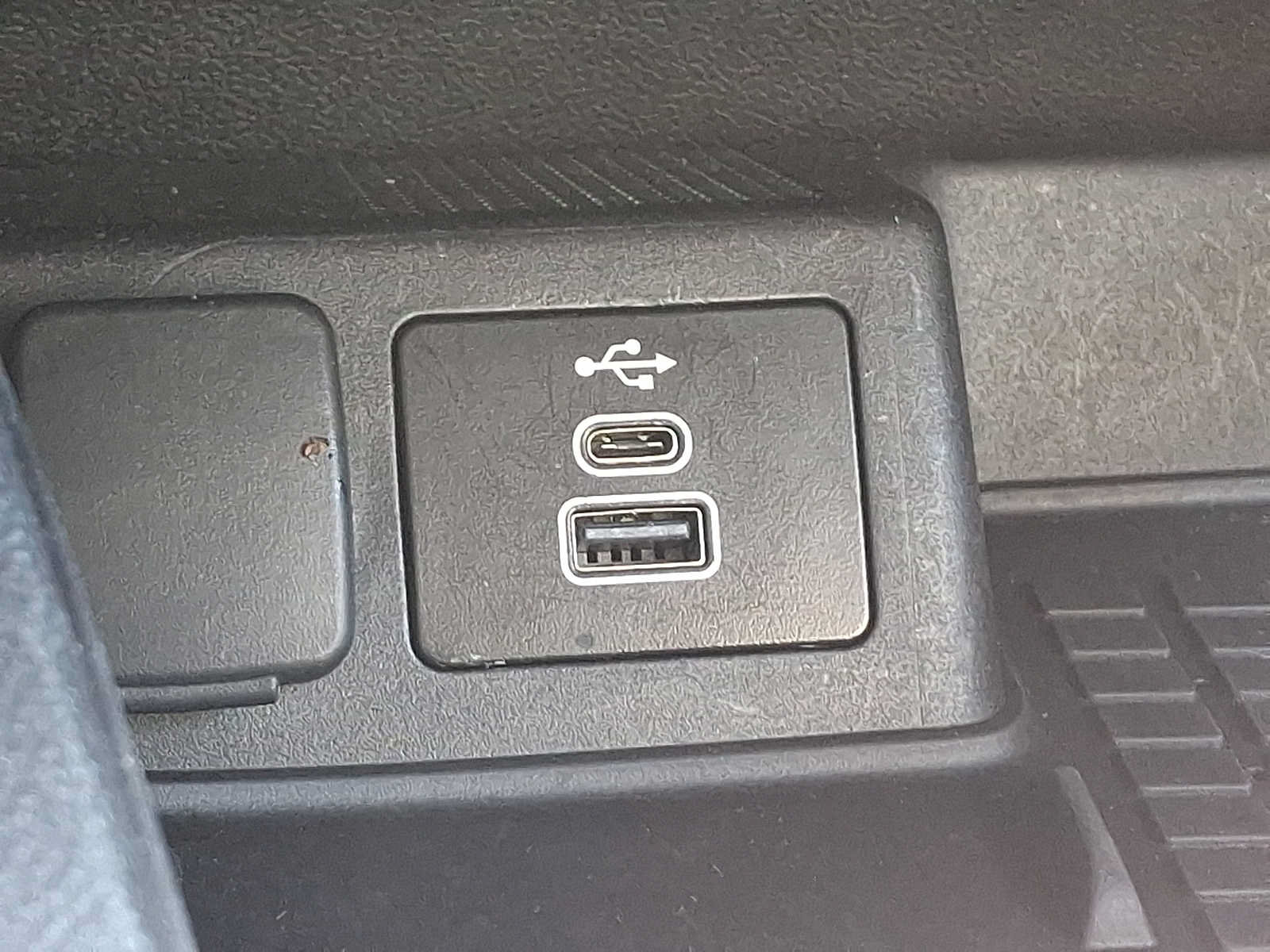 Certified 2025 Ford Bronco Sport Badlands AWD/4WD image 23