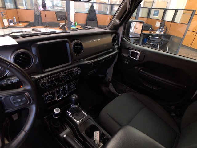 Used 2022 Jeep Wrangler Unlimited Sport AWD/4WD image 19