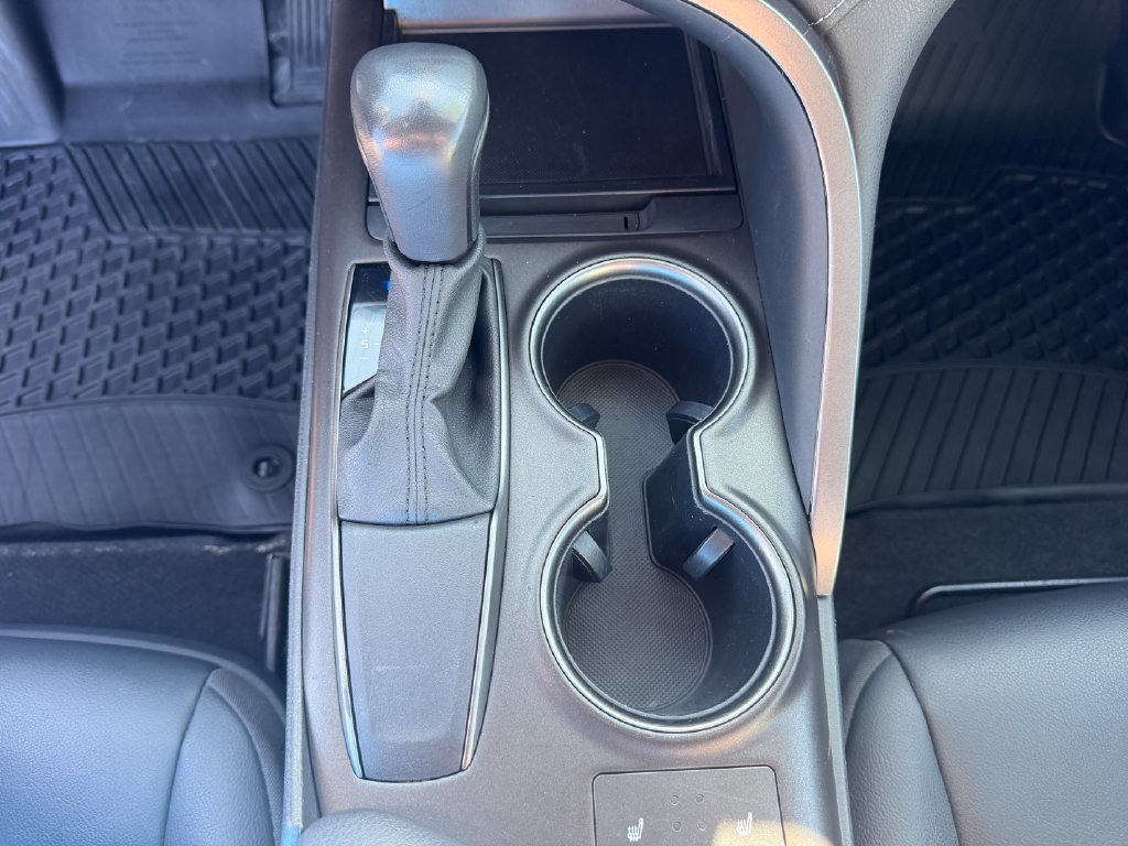 Used 2024 Toyota Camry SE FWD image 29