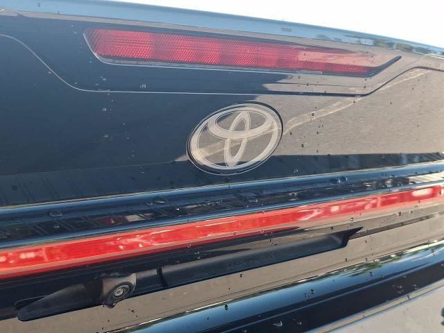 Used 2023 Toyota Prius LE FWD image 29