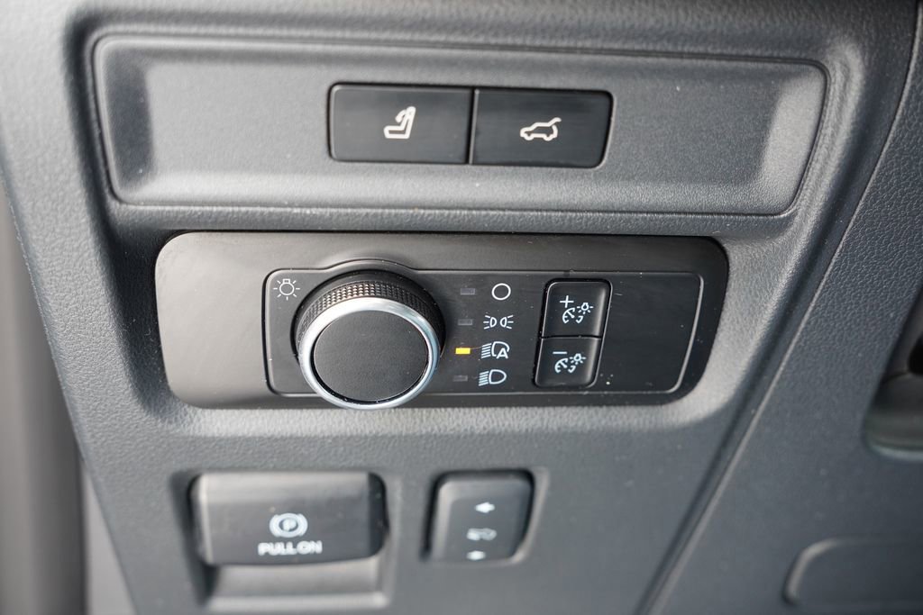 Certified 2024 Ford Expedition Max XLT image 29