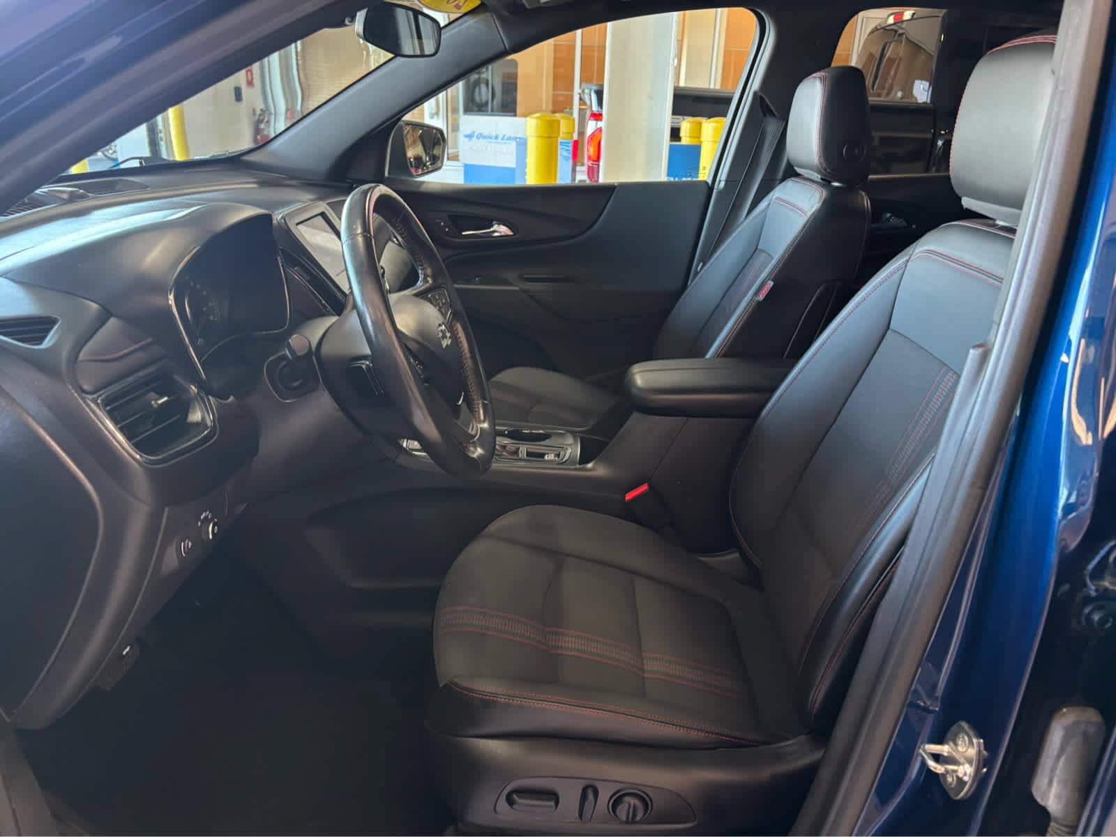 Used 2022 Chevrolet Equinox RS AWD/4WD image 27