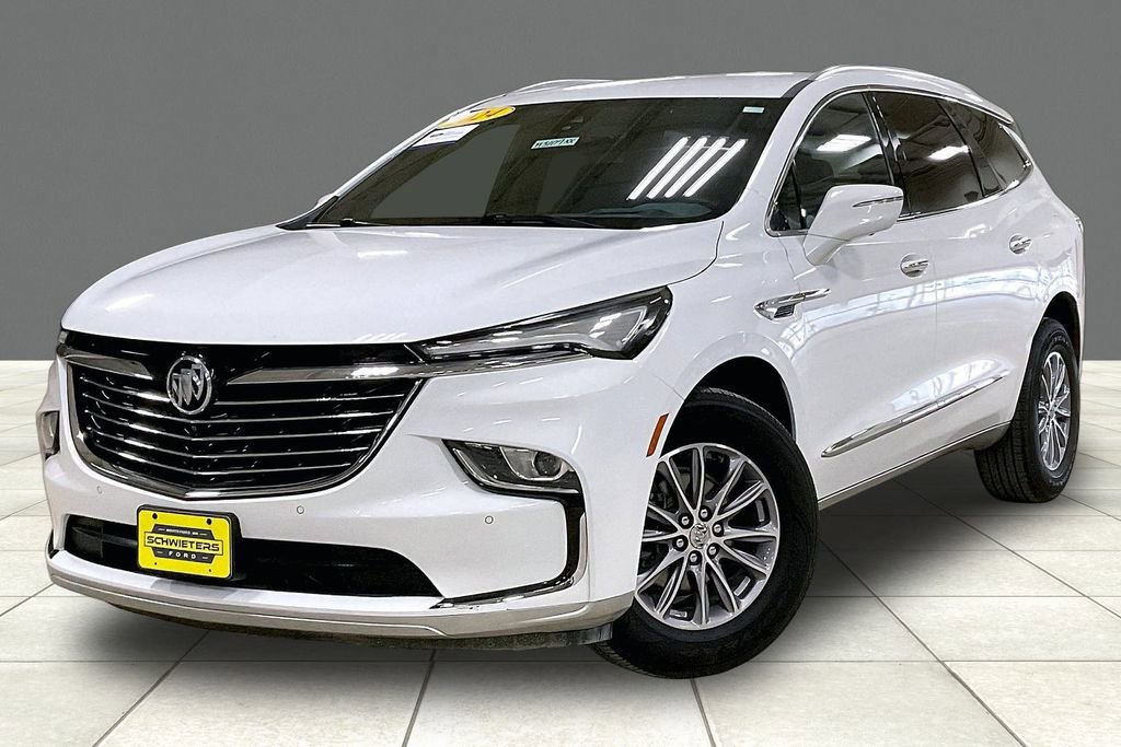 Used 2024 Buick Enclave Premium AWD/4WD image 2