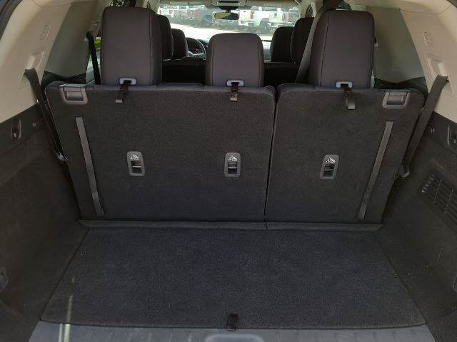 Used 2025 Nissan Pathfinder SV FWD image 14