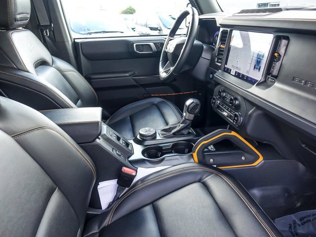 Certified 2024 Ford Bronco Badlands w/ Sasquatch Package AWD/4WD image 32