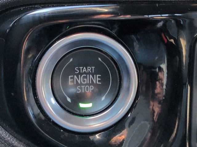 Used 2025 Chevrolet Silverado 1500 ZR2 w/ Technology Package image 33