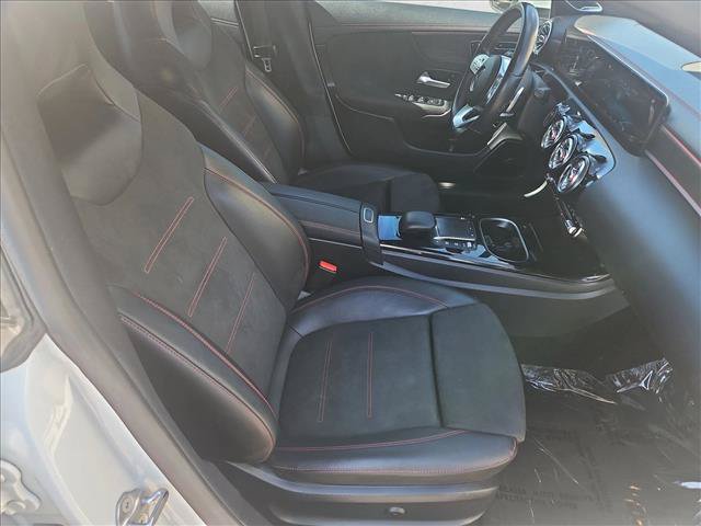 Used 2021 Mercedes-Benz CLA 250 image 20