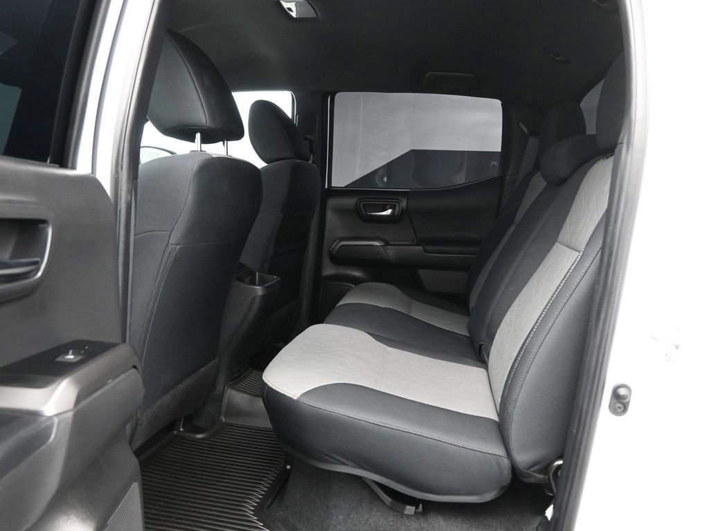 Used 2023 Toyota Tacoma TRD Off-Road image 44