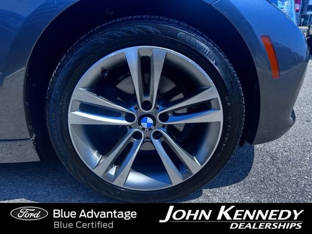 Used 2017 BMW 330i xDrive Sedan AWD/4WD image 8