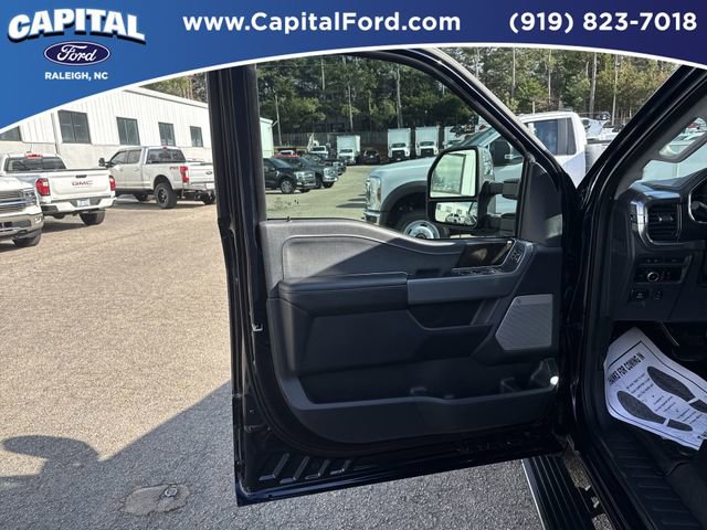 Certified 2023 Ford F150 Lariat w/ Equipment Group 502A High image 19