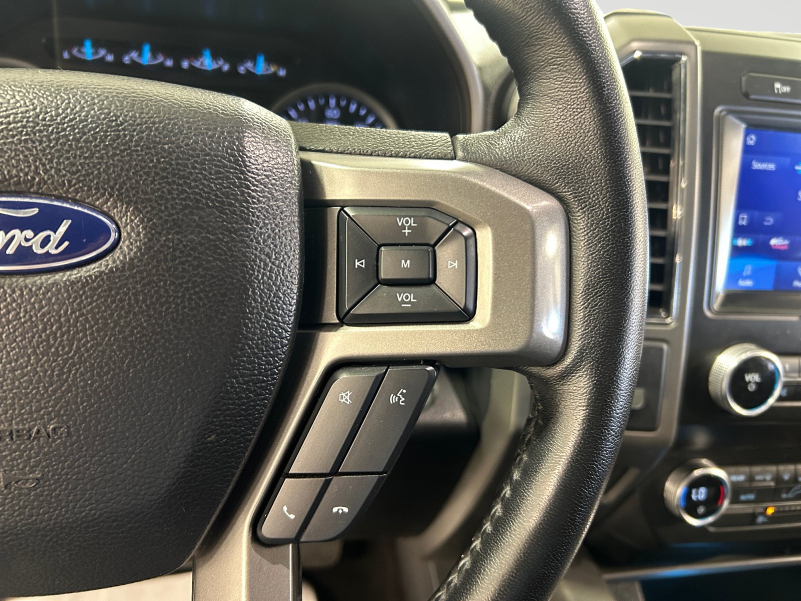 Certified 2021 Ford Expedition XLT RWD image 17
