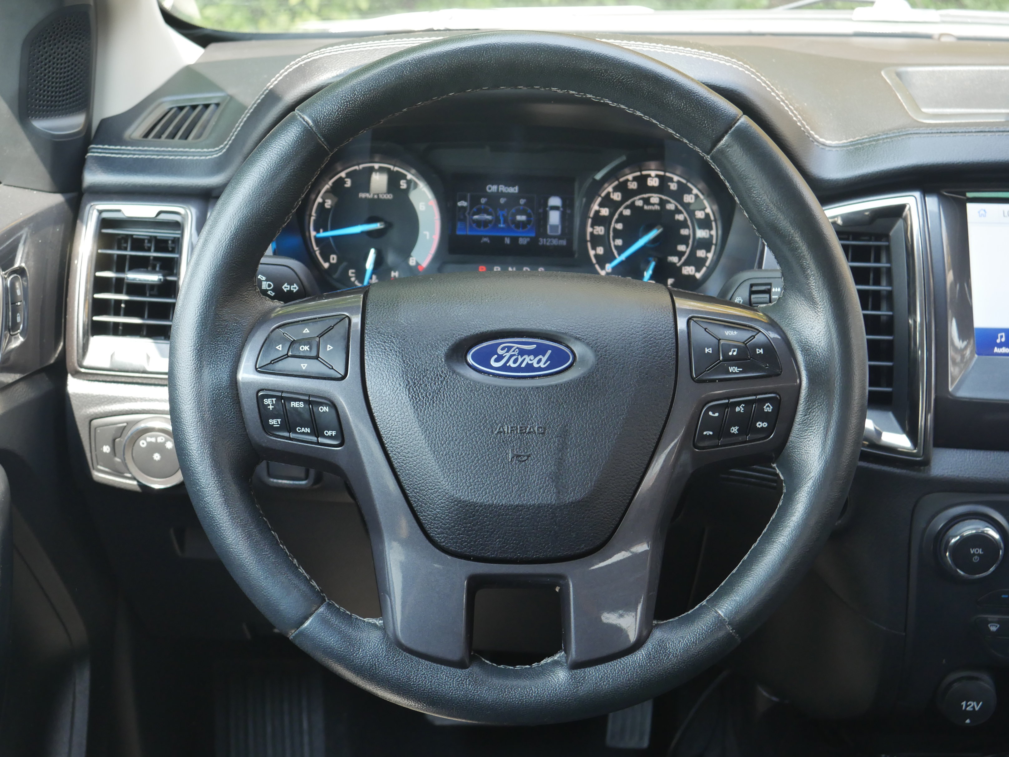 Certified 2023 Ford Ranger Lariat w/ Trailer Tow Package AWD/4WD image 6