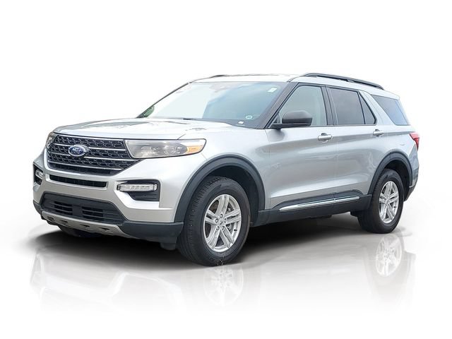 Certified 2024 Ford Explorer XLT w/ Equipment Group 202A AWD/4WD image 2